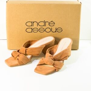 Andre Assous Darling Block Heel Sandals – Camel – Size 6 (NEW)